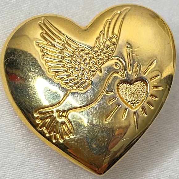 The Variety Club Brooch Gold Tone Heart Shape Dove Heart Engraving - Picture 2 of 7